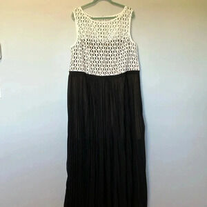 NWT ABS Allen Schwartz white crochet black pleated  dress